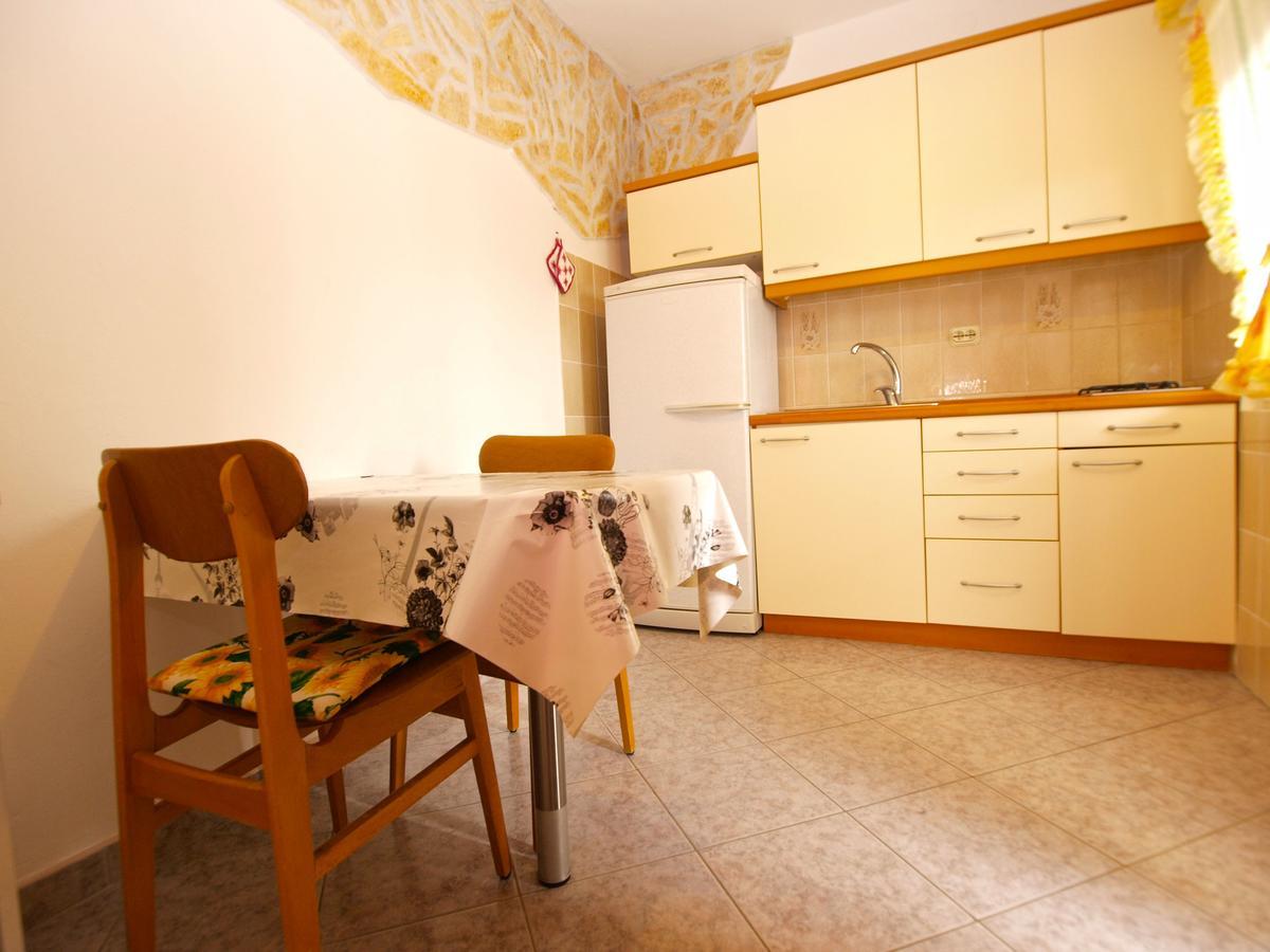 Apartments Luciano 1576 Ližnjan Εξωτερικό φωτογραφία