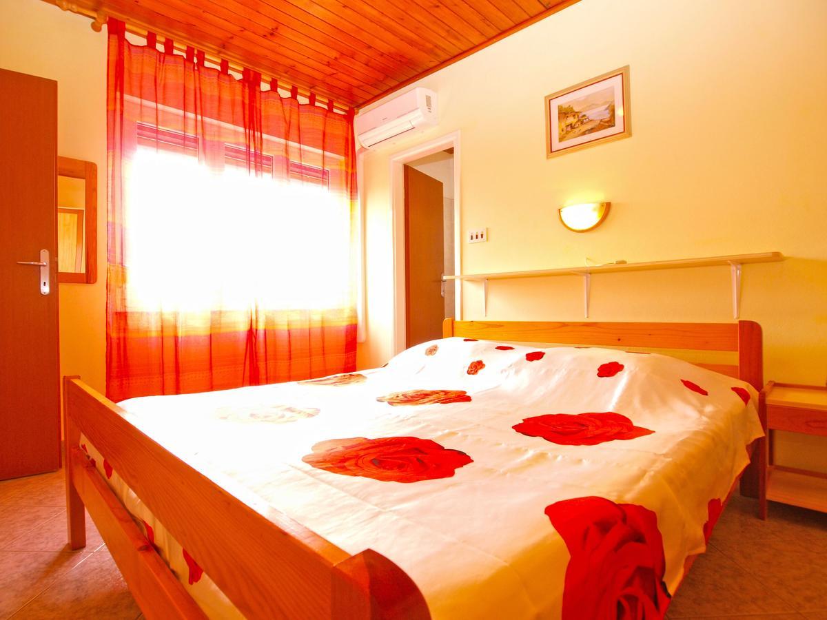 Apartments Luciano 1576 Ližnjan Εξωτερικό φωτογραφία