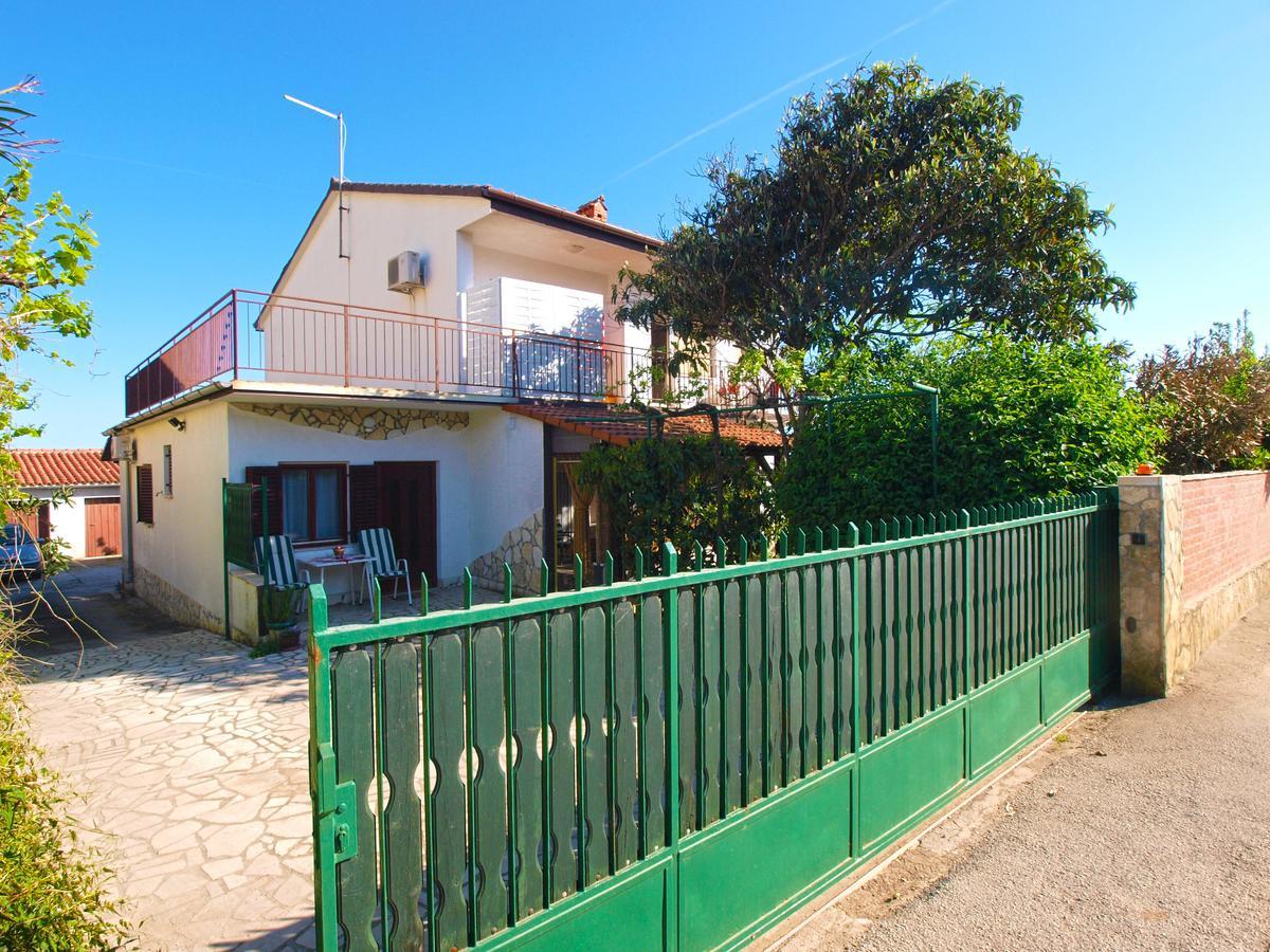 Apartments Luciano 1576 Ližnjan Εξωτερικό φωτογραφία