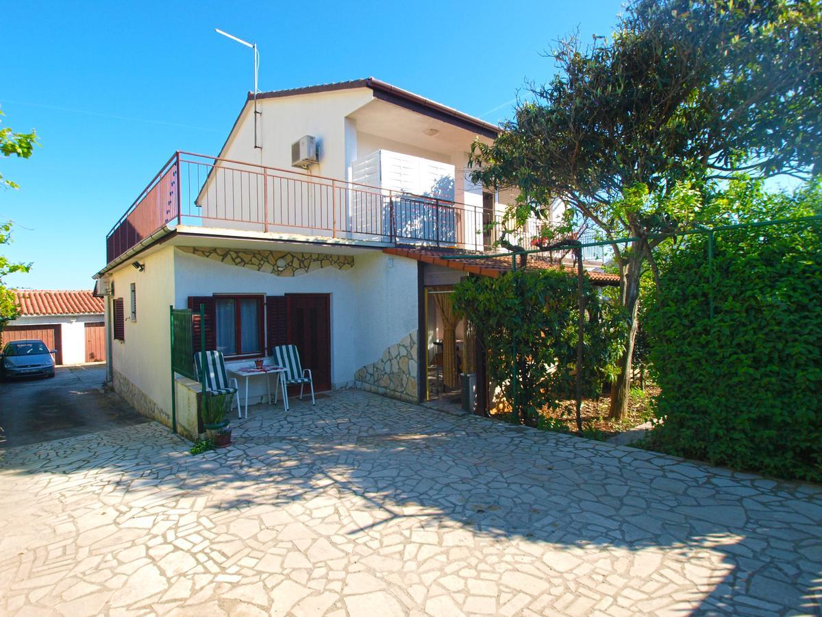 Apartments Luciano 1576 Ližnjan Εξωτερικό φωτογραφία